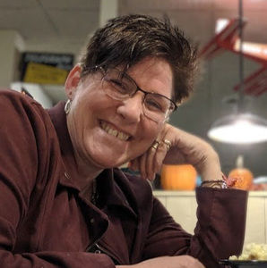 Meet your Posher, Laura